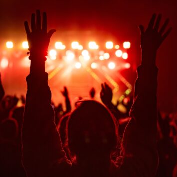 Noah Cyrus 2025 Tour Announcement – I Want My Loved Ones to Go With Me Tour Schedule